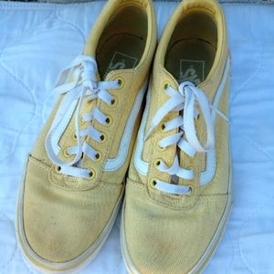 💛Pale yellow vans💛